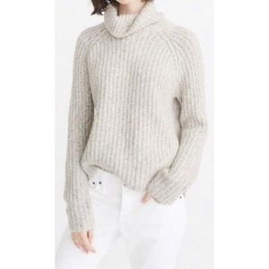 Abercrombie and Fitch speckled turtle neck